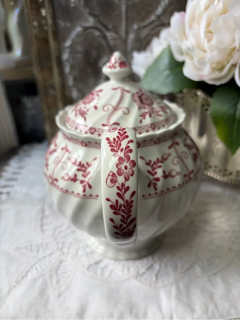 Vintage Johnson Brothers Indies Pink Teapot